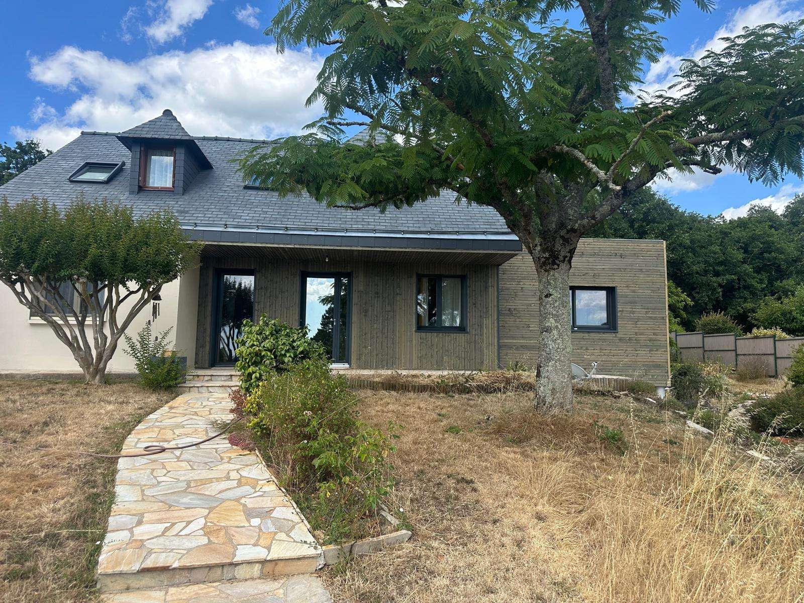 extention saint-etienne de Montluc